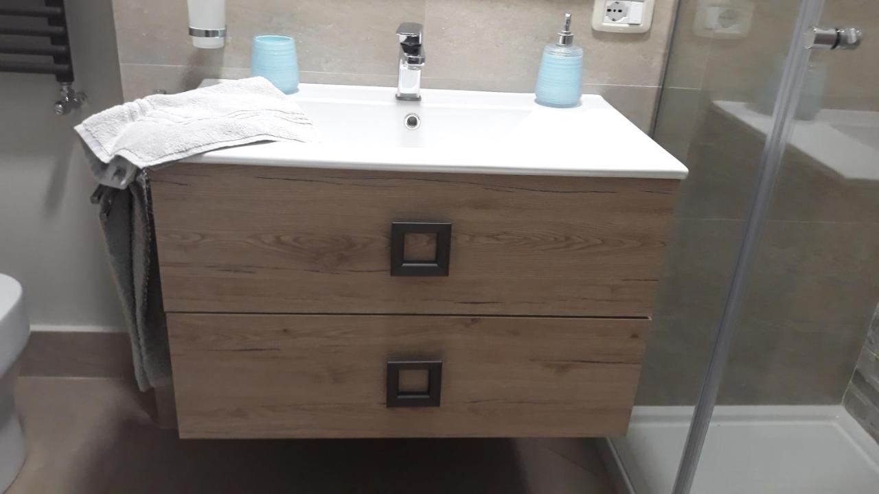 Ze-Vi Home Санта Флавия Екстериор снимка