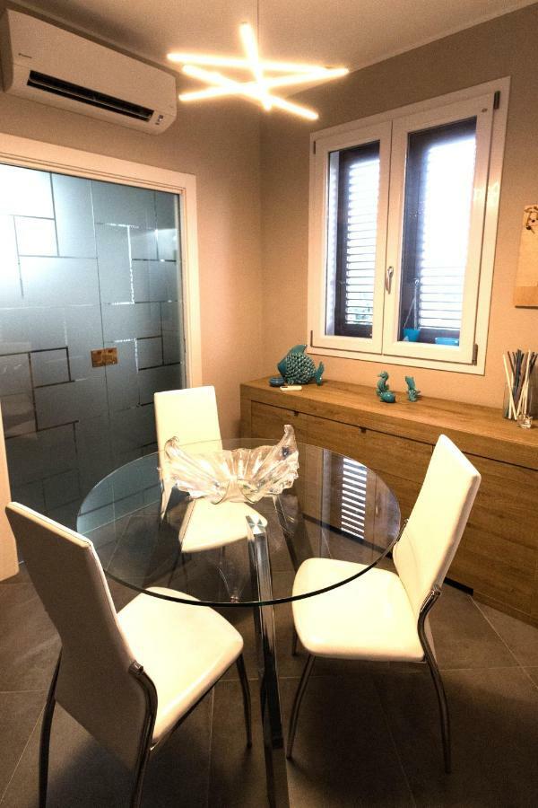 Ze-Vi Home Санта Флавия Екстериор снимка